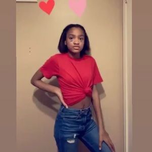 Meet your Posher, Ariel